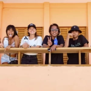 balcony crew V01